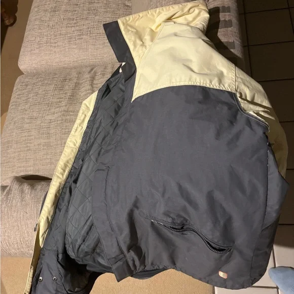 Burton Toast Snowboard jacket size Large.Super stylish.Serious offers only👍🏼 - Picture 3 of 6